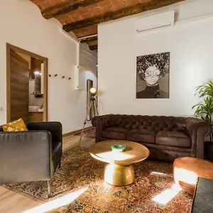 Magalhaes - Trad Flat In Poble Sec, Near Ramblas Barcelona